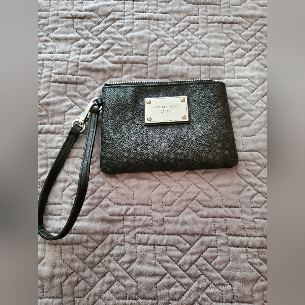 Michael Kors coin purse pouch wallet w/ strap